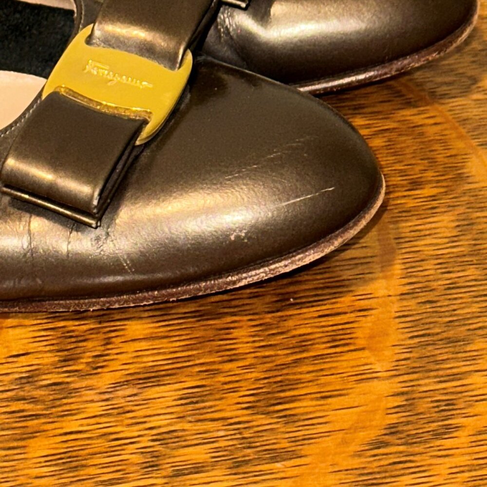 Vintage Salvatore Ferragamo Vera Pump - Picture 7 of 15